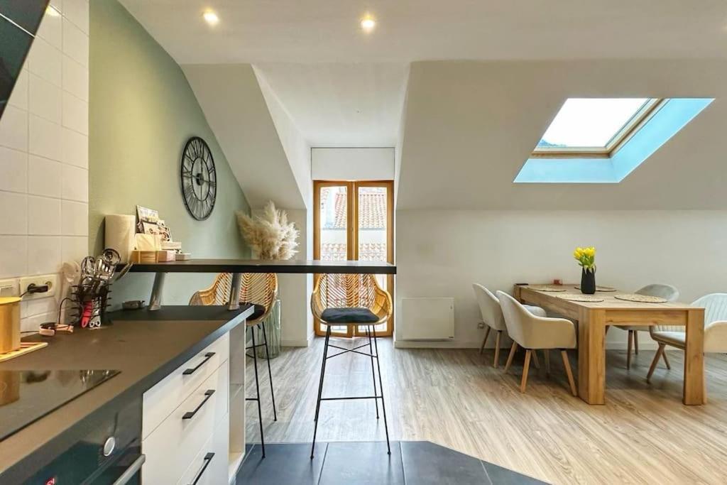 Ferienwohnung Duplex T3 Hypercentre 65M² Voiron Exterior foto